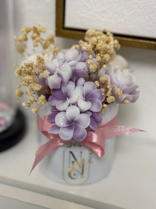 Candle Bouquet/ Candle/ Flowers Wax Melt Warmer Edition